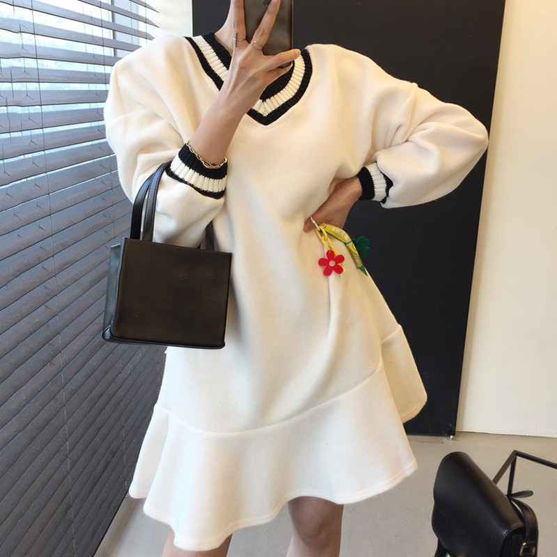 2021 New Backward Female Korean V-neck Beautiful Autumn Sleeves Long Contrast Mermaid Dress Loose Belt Short Dresses ZPSF, White
2021 New Backward Female Korean V-neck Beautiful Autumn Sleeves Long Contrast Mermaid Dress Loose Belt Short Dresses ZPSF, White
