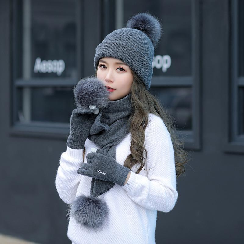 2020 new winter hat scarf gloves three sets, Girls touch screen wool hat hair ball Bib warm thickening set, Christmas gift
2020 new winter hat scarf gloves three sets, Girls touch screen wool hat hair ball Bib warm thickening set, Christmas gift