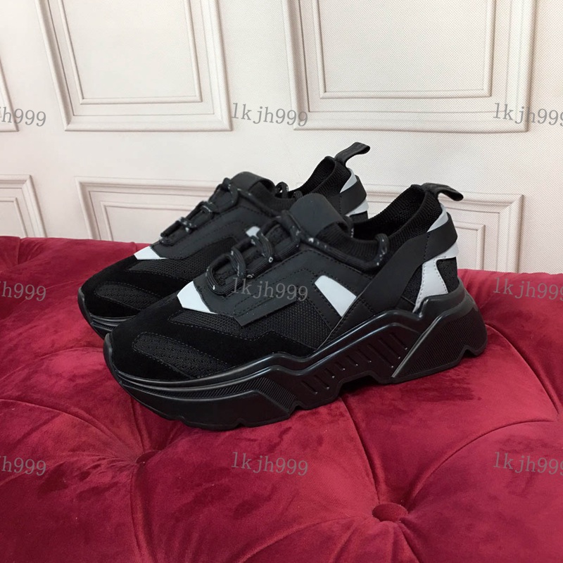 high end qualityMen's and women's thick soled sneakers running shoes classic and fashion blending together luxe fan dreams override fashion, Black;red
high end qualityMen's and women's thick soled sneakers running shoes classic and fashion blending together luxe fan dreams override fashion, Black;red