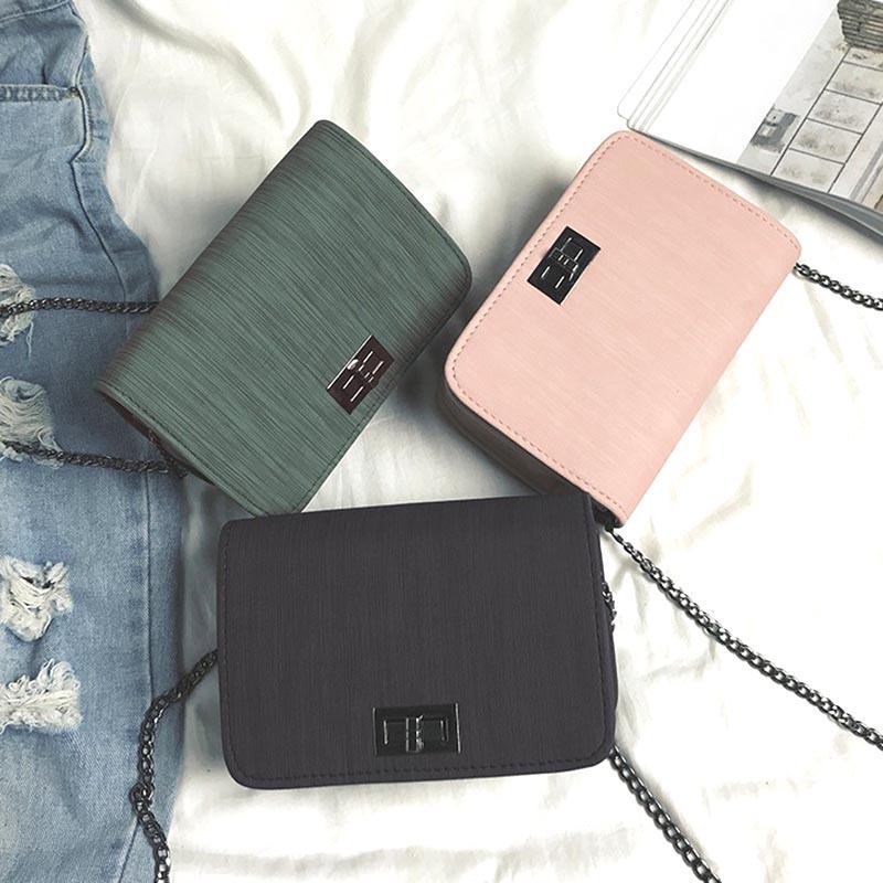Women Shoulder Bag 2020 Luxury Handbags Women Bags Designer Version Luxury Wild Girls Small Square Messenger Bag Bolsa, Black
Women Shoulder Bag 2020 Luxury Handbags Women Bags Designer Version Luxury Wild Girls Small Square Messenger Bag Bolsa, Black