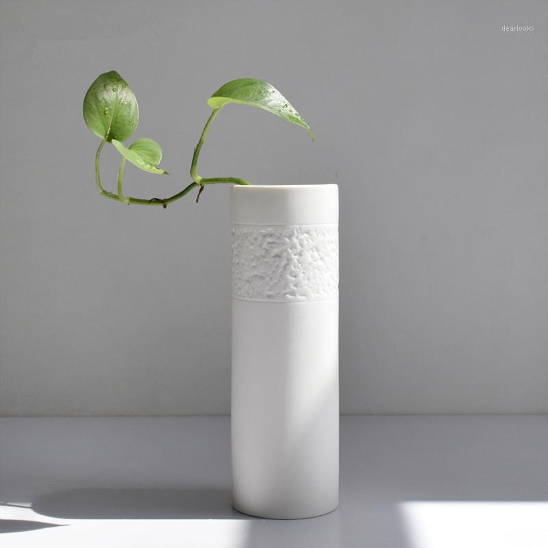 white ceramic vase floral ornaments for home decor crafts porcelain flowers vases figurines room decorations wedding decoration1
white ceramic vase floral ornaments for home decor crafts porcelain flowers vases figurines room decorations wedding decoration1