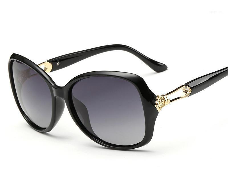 Viodream female sunglasses vintage fashion sunglasses women big frame anti-uv 400 sun glass polaroid glasses free ship1
Viodream female sunglasses vintage fashion sunglasses women big frame anti-uv 400 sun glass polaroid glasses free ship1