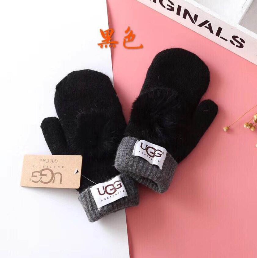 Design Women's Gloves for Winter and Autumn Cashmere Mittens Gloves with Lovely Fur Ball Outdoor sport warm Winter Gloves G50
Design Women's Gloves for Winter and Autumn Cashmere Mittens Gloves with Lovely Fur Ball Outdoor sport warm Winter Gloves G50