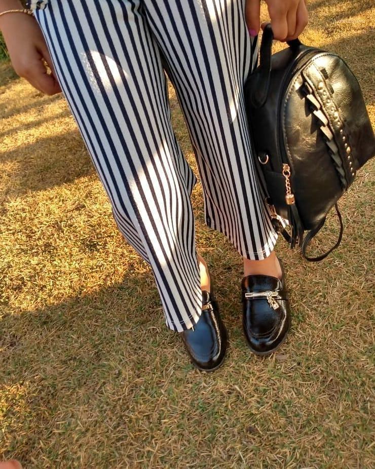 Baby Girls Sleeveless Two Piece Suit Fashion Ribbed Pullover Vest Top and Stripe Waist Lace Up Long Pants1, Top and pants
Baby Girls Sleeveless Two Piece Suit Fashion Ribbed Pullover Vest Top and Stripe Waist Lace Up Long Pants1, Top and pants