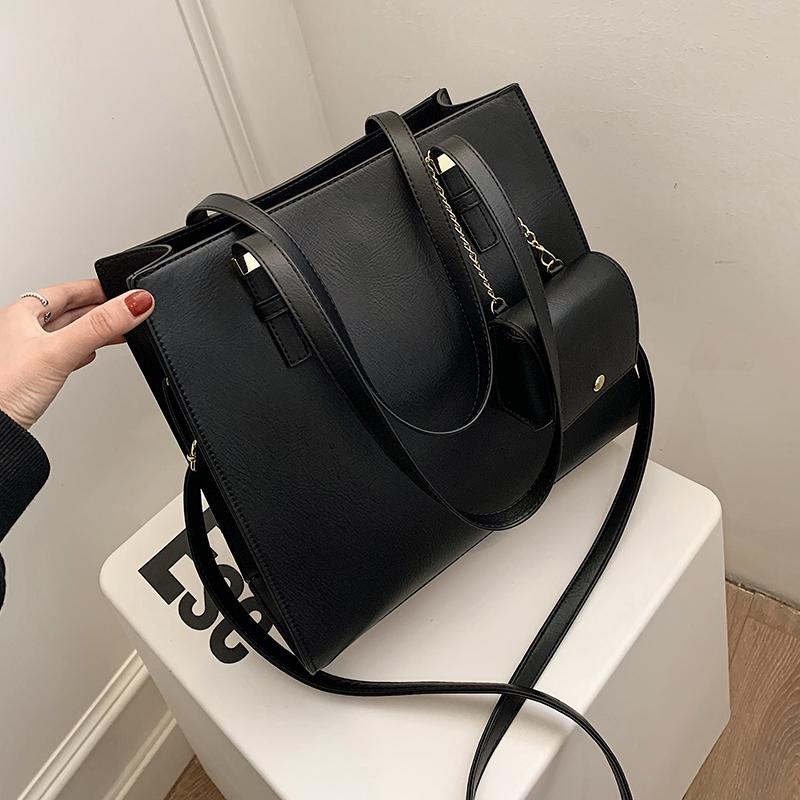 Large Capacity Tote Shoulder Bags Solid Color Messenger Bag Designer Handbags Pu Leather for Women 2021 Purse, Black
Large Capacity Tote Shoulder Bags Solid Color Messenger Bag Designer Handbags Pu Leather for Women 2021 Purse, Black