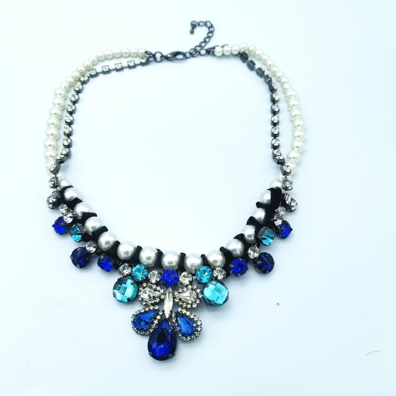 Chokers Fashion Flower High Quality Big Brand Pendants Chain Exaggerated Choker Statement Necklace1
Chokers Fashion Flower High Quality Big Brand Pendants Chain Exaggerated Choker Statement Necklace1