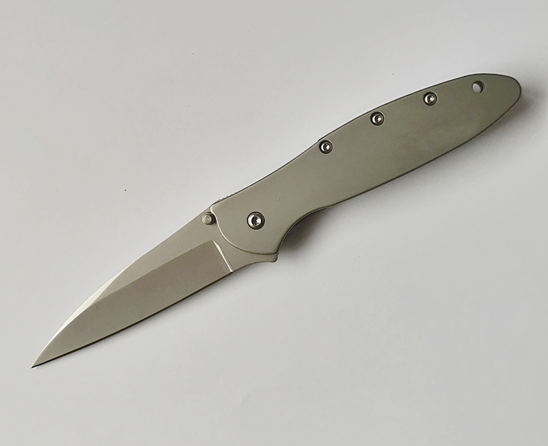 1660 Assisted Open Flipper Folding Knife 8Cr13Mov Titanium Blade Stainless Steel Handle With Original Retail Box
1660 Assisted Open Flipper Folding Knife 8Cr13Mov Titanium Blade Stainless Steel Handle With Original Retail Box