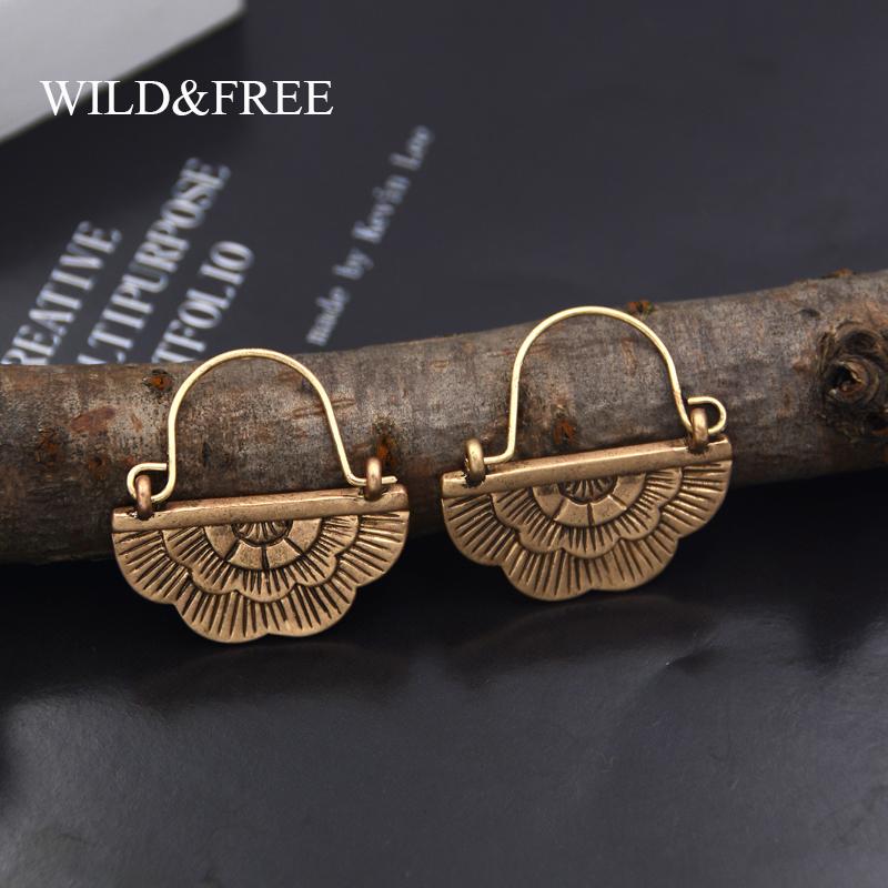 Wild & Free Vintage Style Antique Gold Small Geometric Hoop Earrings For Women Girl Ethnic Alloy Semicircle Cloud Flower Earring
Wild & Free Vintage Style Antique Gold Small Geometric Hoop Earrings For Women Girl Ethnic Alloy Semicircle Cloud Flower Earring