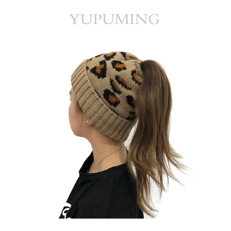 Fashion Quality YUPUMING LM0002 hat keep warm woman knitting hat leopard print autumn and winter, White
Fashion Quality YUPUMING LM0002 hat keep warm woman knitting hat leopard print autumn and winter, White