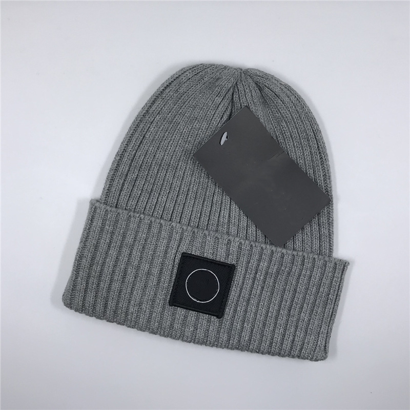 New Winter Women Knitted Hat Brand Men Warm Cotton Casual Hats Designer Sport Outdoor Knitted Beanies 
New Winter Women Knitted Hat Brand Men Warm Cotton Casual Hats Designer Sport Outdoor Knitted Beanies