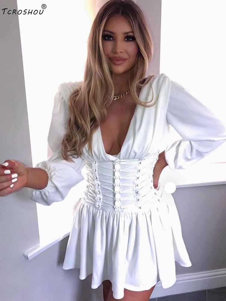 Solid color sexy V-neck eyelet cross tie waist waist personalized dress ladies autumn new style big hem Puff skirt, Black
Solid color sexy V-neck eyelet cross tie waist waist personalized dress ladies autumn new style big hem Puff skirt, Black