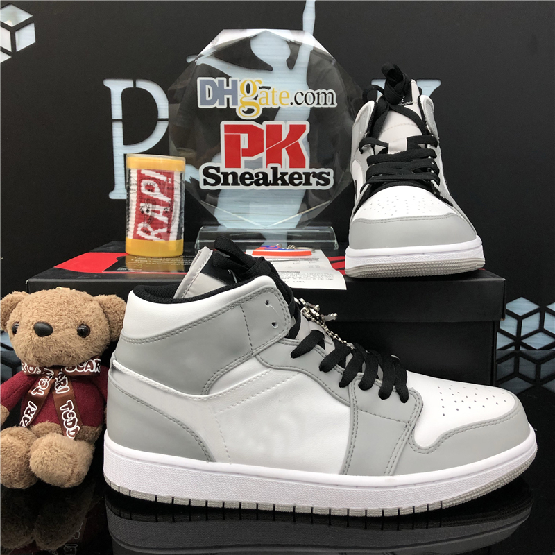 Top Quality Tie Dye Smoke Grey Game Royal Chicago Jumpman 1 Basketball Shoes Twist Zoom Obsidian Fearless UNC Bio Hack Sport Sneakers, Gift
Top Quality Tie Dye Smoke Grey Game Royal Chicago Jumpman 1 Basketball Shoes Twist Zoom Obsidian Fearless UNC Bio Hack Sport Sneakers, Gift