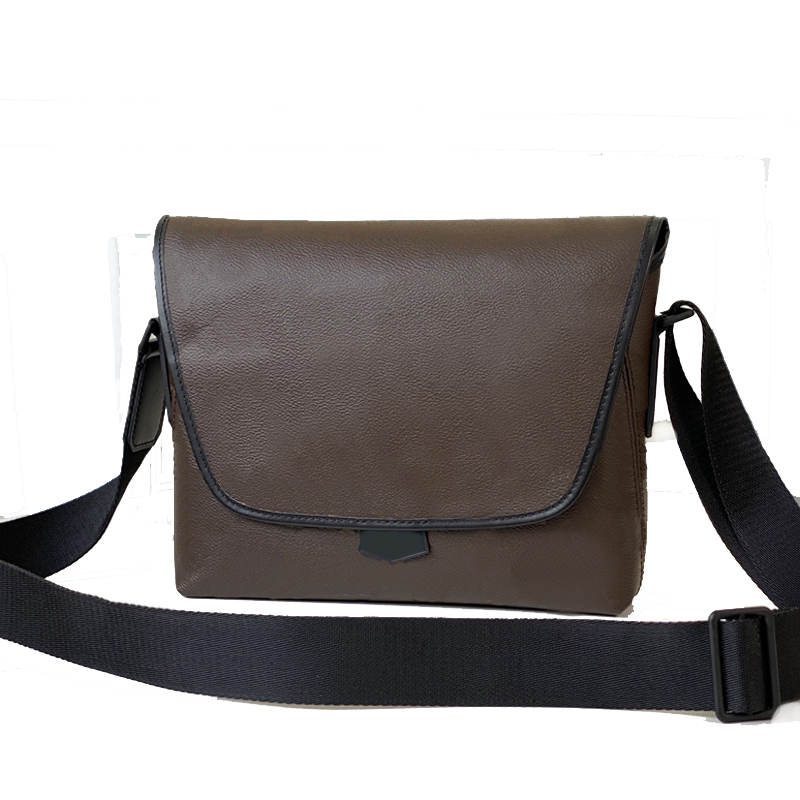 Magnetic Messenger Bags Mirror quality design Men Envelope Soft M45557 Casual Canvas Crossbody With Box B094, Brown 45557
Magnetic Messenger Bags Mirror quality design Men Envelope Soft M45557 Casual Canvas Crossbody With Box B094, Brown 45557