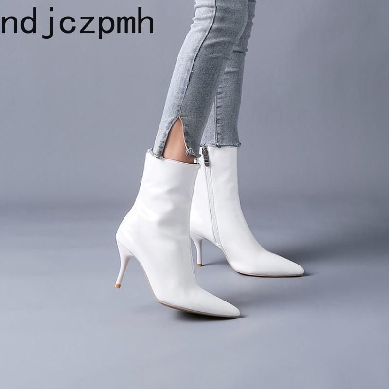 Women's Boots The New fashion winter Pointed zipper High heel boots Women's shoes plus size 35-47 Heel Height 8cm black
Women's Boots The New fashion winter Pointed zipper High heel boots Women's shoes plus size 35-47 Heel Height 8cm black