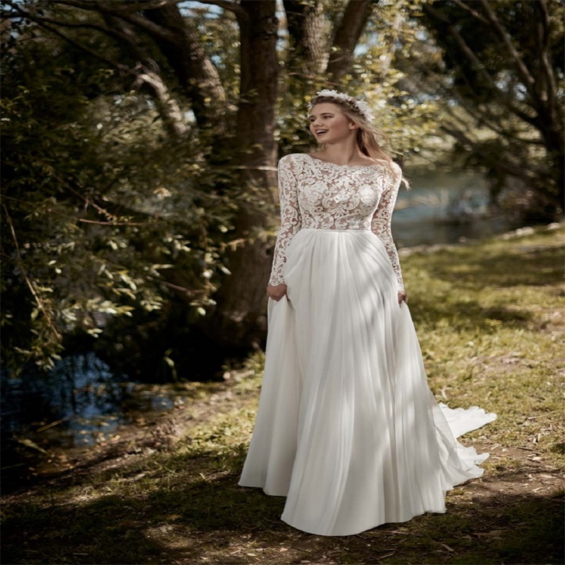 Newest Long Sleeves Wedding Dresses Newest Appliqued Lace Winter Bridal Gowns Boho Sexy Backless Sweep Train Plus Size Vestido De Novia