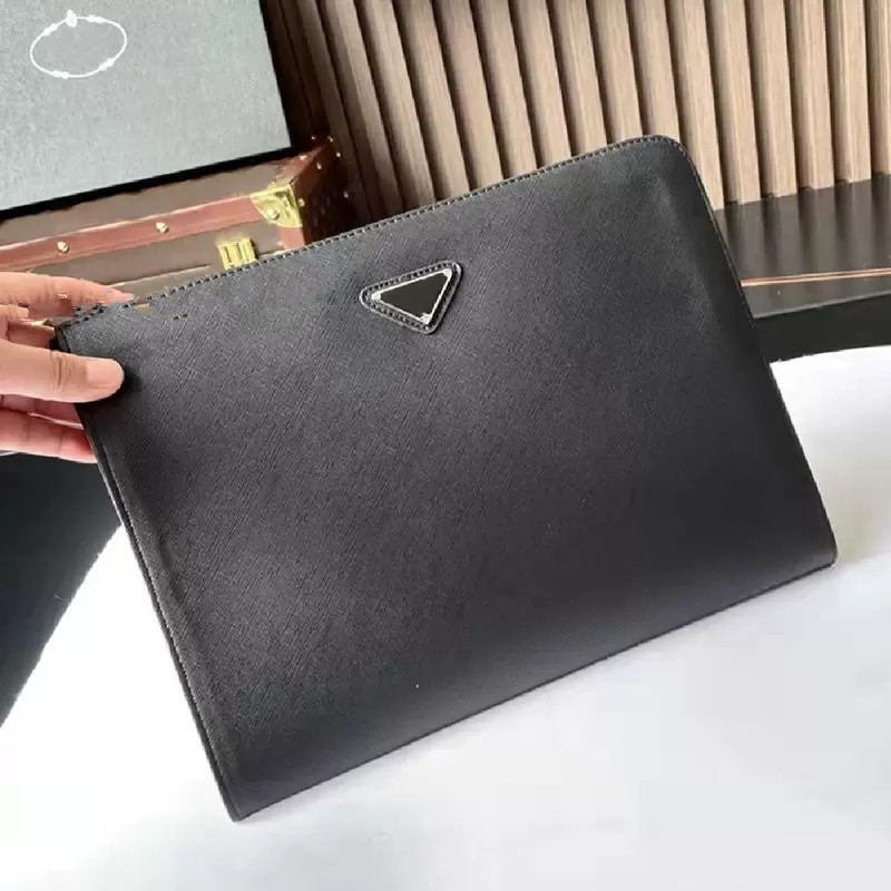 Luxury Mens Cowhide Clutch Bags Business Black Briefcases Purses Fashion Men Handbags Briefcase with Triangle Sequin Top quality 7976567, 1(logo)
Luxury Mens Cowhide Clutch Bags Business Black Briefcases Purses Fashion Men Handbags Briefcase with Triangle Sequin Top quality 7976567, 1(logo)