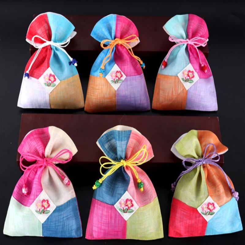 Patchwork Colorful Small Cloth Pouch Wedding Party Favor Bags Drawstring Slubby yam Jewelry Bag Fabric Gift Packaging Bags 10pcs
Patchwork Colorful Small Cloth Pouch Wedding Party Favor Bags Drawstring Slubby yam Jewelry Bag Fabric Gift Packaging Bags 10pcs