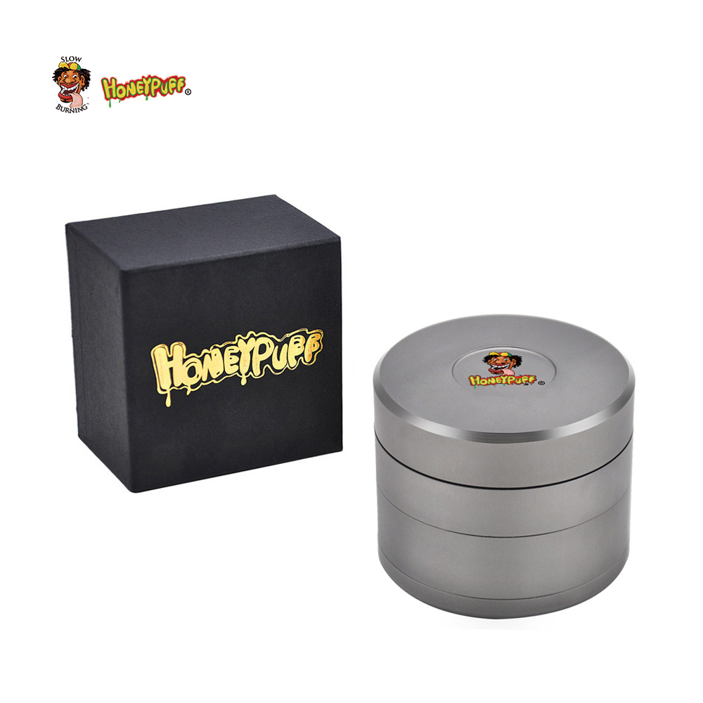 HONEYPUFF Magnetic Aircraft Aluminum Smoke Herb Grinder CNC Teeth 63MM 7 Pieces Metal Tobacco Dry Crusher Spice Pepper Muller
HONEYPUFF Magnetic Aircraft Aluminum Smoke Herb Grinder CNC Teeth 63MM 7 Pieces Metal Tobacco Dry Crusher Spice Pepper Muller