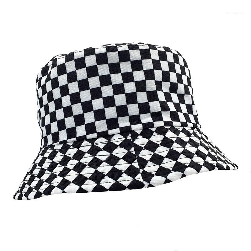 Black and white plaid lattice sun hat fisherman hat double-sided sun protection basin1
Black and white plaid lattice sun hat fisherman hat double-sided sun protection basin1