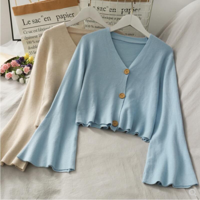 2021 Autumn Knitted Cardigan Women Button Up Sweater Tops Female Cardigans Long Flare Sleeve Women Coats Ladies Outerwear JW9973, Gray
2021 Autumn Knitted Cardigan Women Button Up Sweater Tops Female Cardigans Long Flare Sleeve Women Coats Ladies Outerwear JW9973, Gray