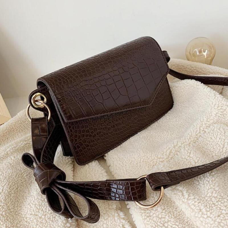 Retro Fashion Square Crossbody bag 2021 New Quality PU Leather Women's Designer Handbag Crocodile pattern Shoulder Messenger Bag, Black 
Retro Fashion Square Crossbody bag 2021 New Quality PU Leather Women's Designer Handbag Crocodile pattern Shoulder Messenger Bag, Black