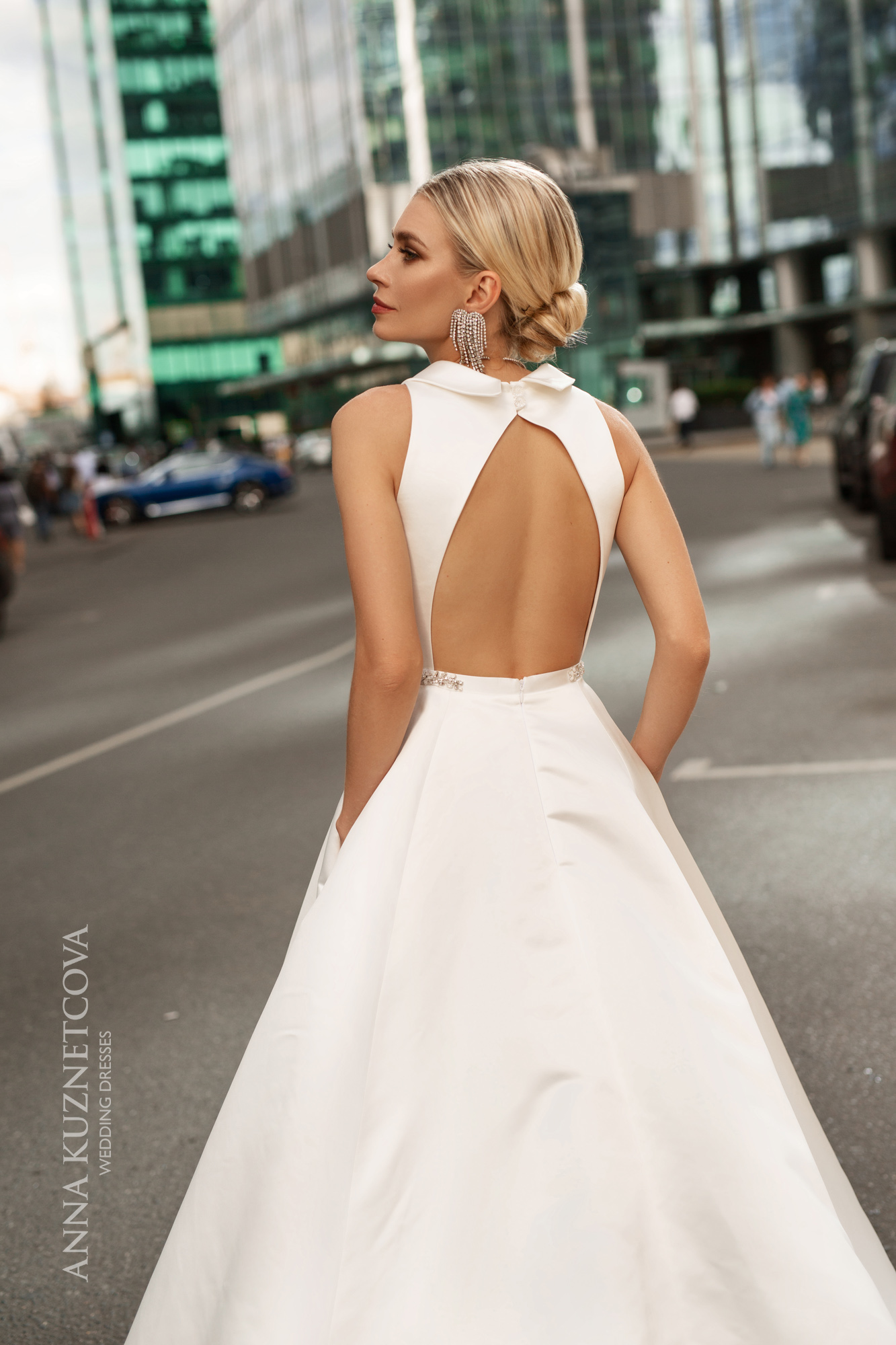 Anna Kuznetcova 2021 Satin Wedding Dresses With Beaded Sash V Neck Cheap Reception Gowns Sweep Train Bridal Gowns