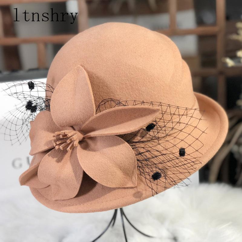 New Autumn Winter wool Hat for Women elegant Style Flower Warm Wool Hat Winter Cap Lady Party Hats Fedoras Dome Chapeu
New Autumn Winter wool Hat for Women elegant Style Flower Warm Wool Hat Winter Cap Lady Party Hats Fedoras Dome Chapeu