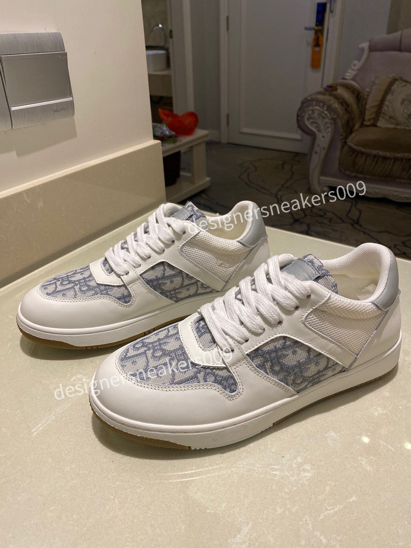 Mens Shoes Sneaker Womens Paris Black White Letter Colorful Blue Bright Red Rice Ash Grey Silvery Retro Ladies Designer Casual Trainers Dress Shoes size35-46, 02
Mens Shoes Sneaker Womens Paris Black White Letter Colorful Blue Bright Red Rice Ash Grey Silvery Retro Ladies Designer Casual Trainers Dress Shoes size35-46, 02
