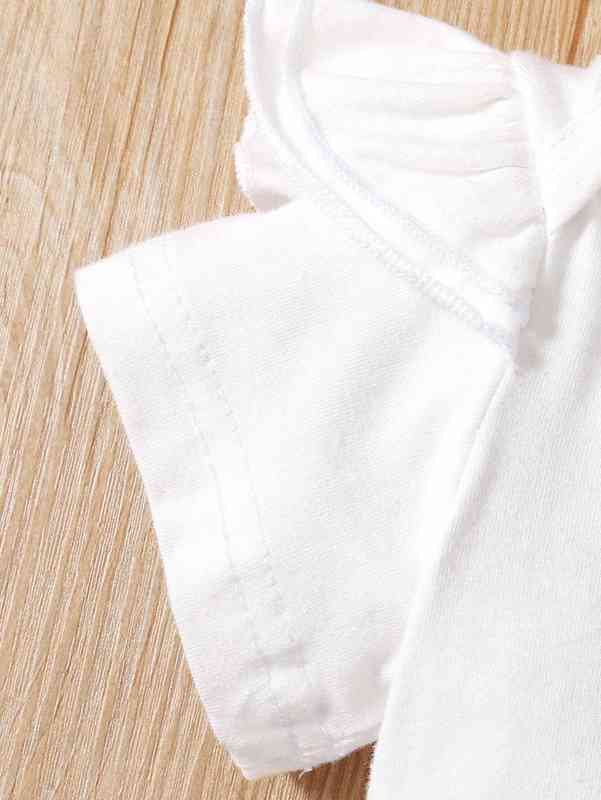 Baby Slogan Graphic Ruffle Trim Bodysuit & Polka Dot Belted Shorts With Headband SHE