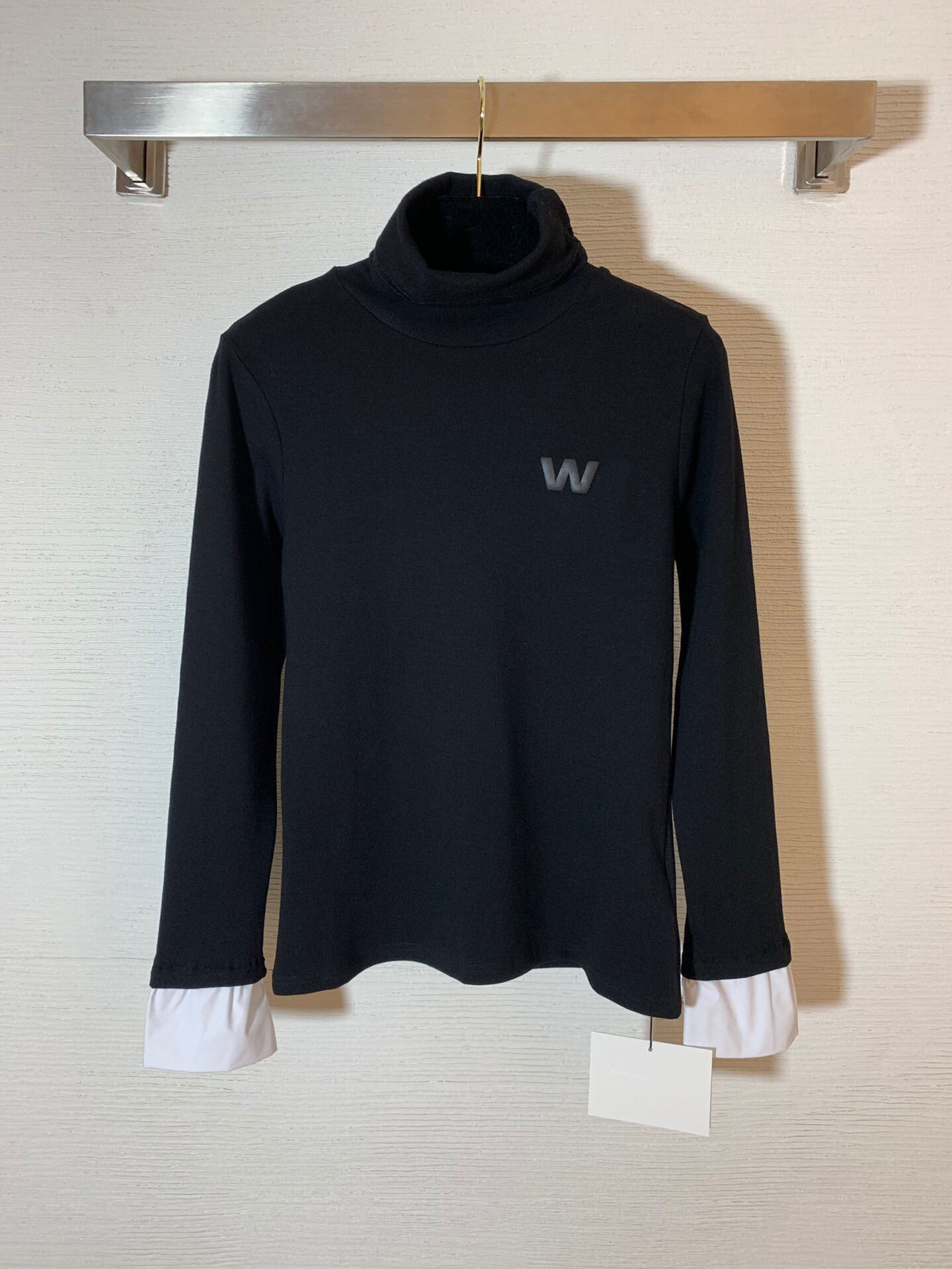 New 2020 three dimensional letter printing sleeve stitching design pile high collar long sleeve base shirt, Black
New 2020 three dimensional letter printing sleeve stitching design pile high collar long sleeve base shirt, Black
