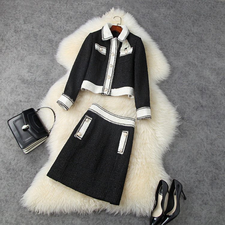 European and American women's wear 2020 winter new style Long - sleeved button coat skirts Fashion black and white tweed suit
European and American women's wear 2020 winter new style Long - sleeved button coat skirts Fashion black and white tweed suit