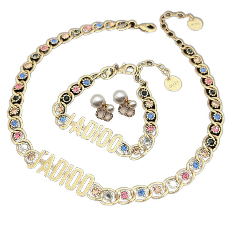 Designer Necklace Stainless Steel Letter 18K Tide cards Necklaces Bracelet Mens and Women Party Lovers Gift Jewelry Dio Bracelet iOR style rings Bracelets AAA+++ D3560, Boxes 4 color pick 1color
Designer Necklace Stainless Steel Letter 18K Tide cards Necklaces Bracelet Mens and Women Party Lovers Gift Jewelry Dio Bracelet iOR style rings Bracelets AAA+++ D3560, Boxes 4 color pick 1color
