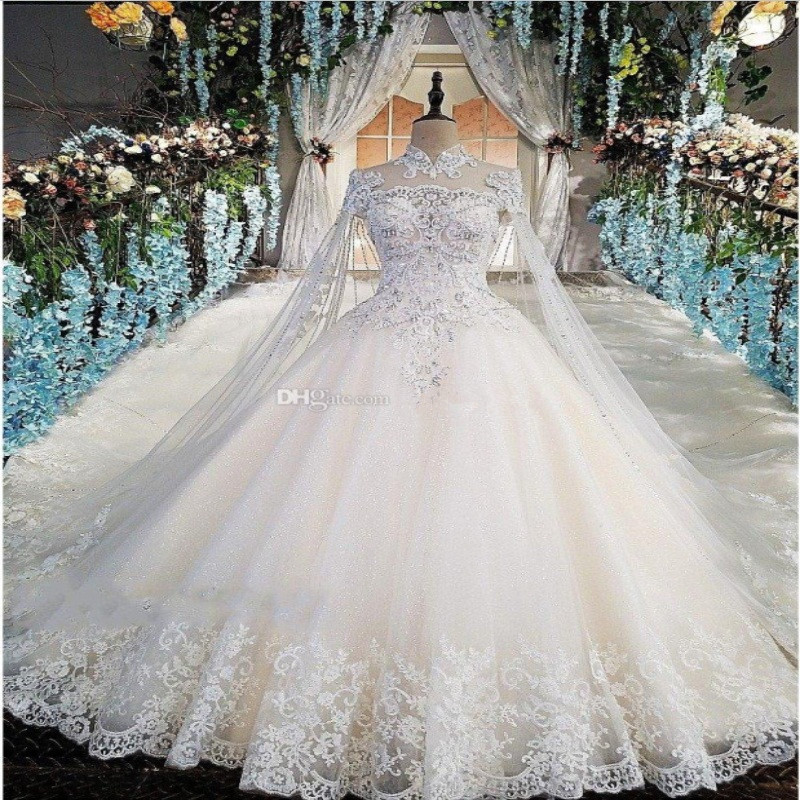 Chic Designer Arabic Wedding Dresses With Detachable Train Saudi Dubai Appliqued Lace Mermaid Mariage Bridal Gowns African Vestido de noiva, Wedding veil
Chic Designer Arabic Wedding Dresses With Detachable Train Saudi Dubai Appliqued Lace Mermaid Mariage Bridal Gowns African Vestido de noiva, Wedding veil