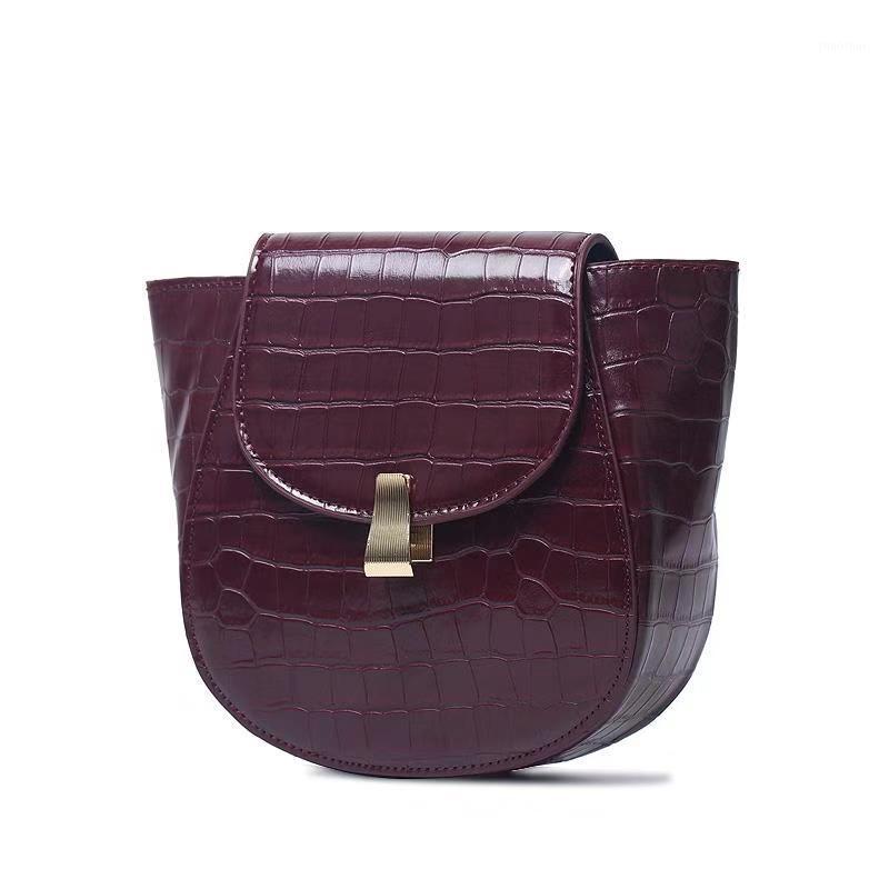 New Crocodile Waist Bag for Women Luxury Design Good Quality Small Phone Bag Alligator Fashion Cross Body Lady Bags1, Black