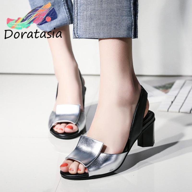 DORATASIA Ins Hot Sale Women Mixed Color Elastic Band Gladiator Shoes High Heel Casual Retro Sandals Women Sandals, Black
DORATASIA Ins Hot Sale Women Mixed Color Elastic Band Gladiator Shoes High Heel Casual Retro Sandals Women Sandals, Black