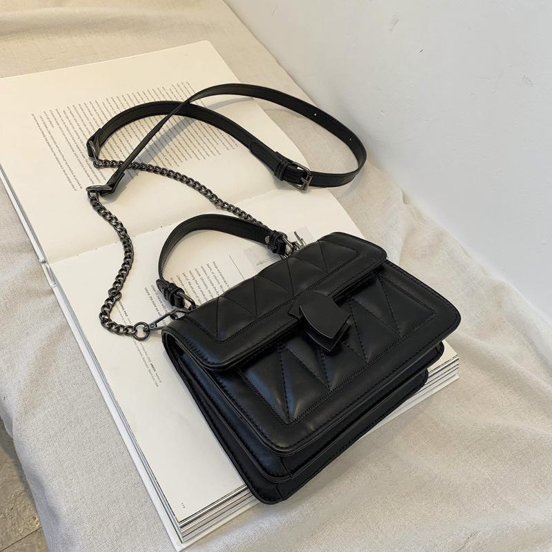 European and American Ladies Portable Small Square Bag 2021 New Fashion Chain Female Bag Korean Shoulder Messenger, Black
European and American Ladies Portable Small Square Bag 2021 New Fashion Chain Female Bag Korean Shoulder Messenger, Black