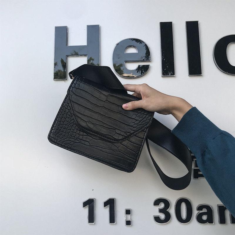 Fashion new women bag cross body small simple messenger girl shoulder bag chain women cute shiyy78, As pic
Fashion new women bag cross body small simple messenger girl shoulder bag chain women cute shiyy78, As pic