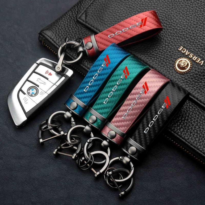 Keychains High-Grade Carbon Fiber Pattern Car Keychain Logo Custom Keyring For Dodge Journey Challenger Caliber Nitro Accessories