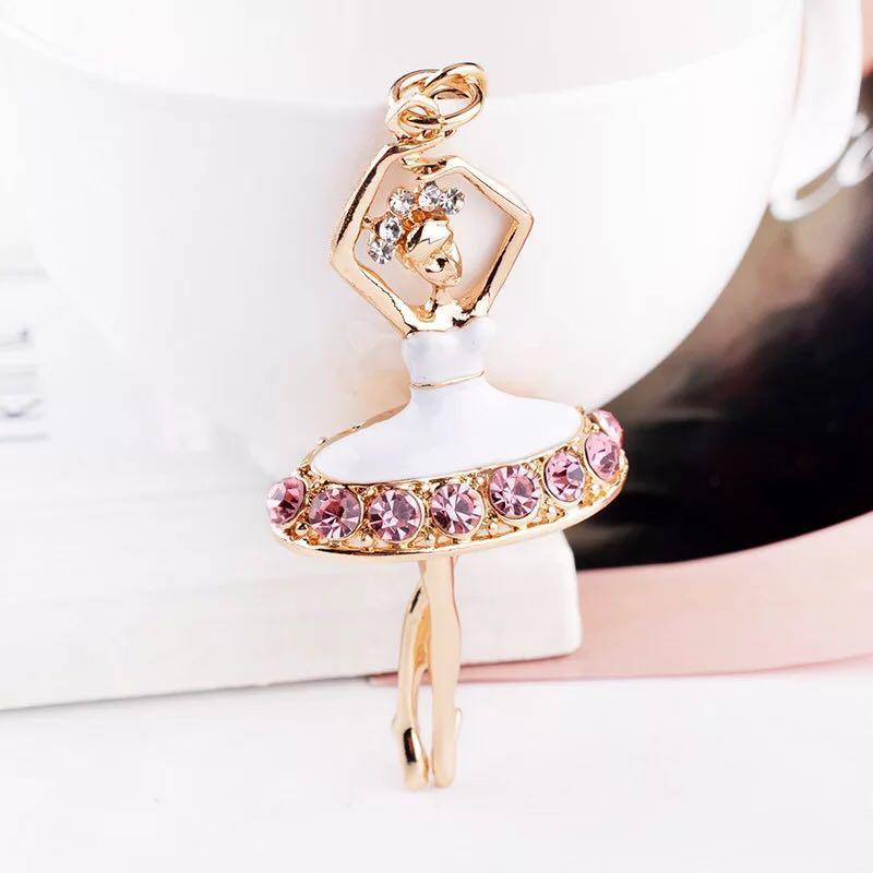 New Crystal Fashion Ballerina Girl Keychain Exquisite Girl Car Keyring Female bag pendant accessories key chains1
New Crystal Fashion Ballerina Girl Keychain Exquisite Girl Car Keyring Female bag pendant accessories key chains1