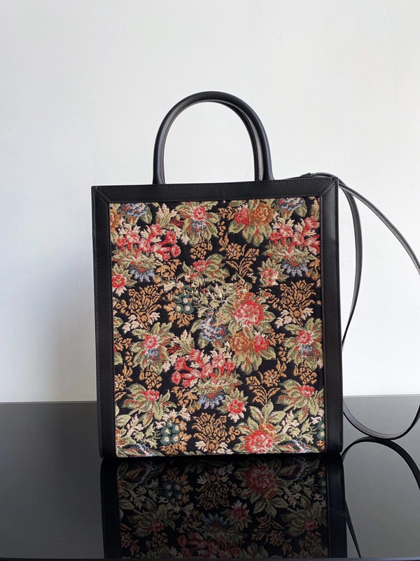 2020 new fashion female bag famous designer design high quality leather vertical handbag shoulder messenger bag factory free shipping, Black
2020 new fashion female bag famous designer design high quality leather vertical handbag shoulder messenger bag factory free shipping, Black