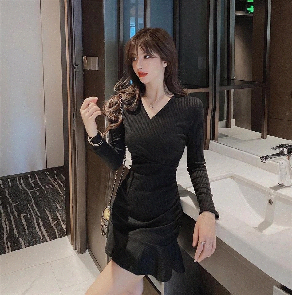 Fashion bell grass skirt spring and autumn new trend 2020 temperament package hip fishtail black tight dress women's clothing #WL5r, Black;gray
Fashion bell grass skirt spring and autumn new trend 2020 temperament package hip fishtail black tight dress women's clothing #WL5r, Black;gray
