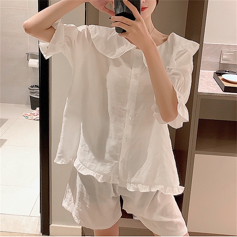 Summer Women's Lolita Princess Pajama Sets.Cotton Tops+Shorts.Vintage Ladies Turn Down Collar Pyjamas set.Sleepwear Loungewear T200707, White
Summer Women's Lolita Princess Pajama Sets.Cotton Tops+Shorts.Vintage Ladies Turn Down Collar Pyjamas set.Sleepwear Loungewear T200707, White