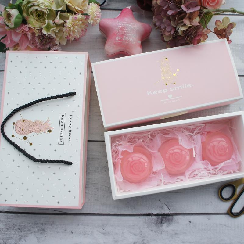 22*9*5cm 5pcs gold Pineapple constellation Paper Box as candle soap Chocolate cookie wedding birthday Party Gifts Packaging1
22*9*5cm 5pcs gold Pineapple constellation Paper Box as candle soap Chocolate cookie wedding birthday Party Gifts Packaging1