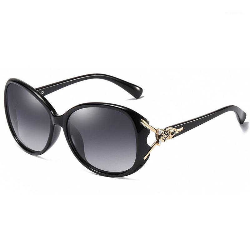NerZhul 2020 New Oval Frame Sunglasses Women Elegant Goggles Fashion Sun Glasses Female Shades Eyewear decoration1
NerZhul 2020 New Oval Frame Sunglasses Women Elegant Goggles Fashion Sun Glasses Female Shades Eyewear decoration1