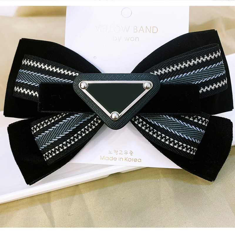 New Arrival Striped Bowknot Triangle Hair Clip Women Girl Cute Letter Triangle Barrettes Fashion Hair Accessories, Golden;silver
New Arrival Striped Bowknot Triangle Hair Clip Women Girl Cute Letter Triangle Barrettes Fashion Hair Accessories, Golden;silver