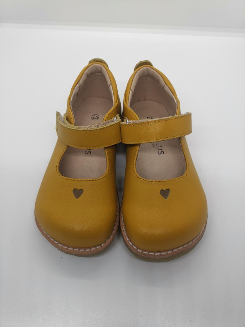 Boys Girls shoes Genuine Leather Flats Casual Boat Shoes Soft sole, Loafers kids autumn Fashion, children's wedding, Pinkish purple
Boys Girls shoes Genuine Leather Flats Casual Boat Shoes Soft sole, Loafers kids autumn Fashion, children's wedding, Pinkish purple