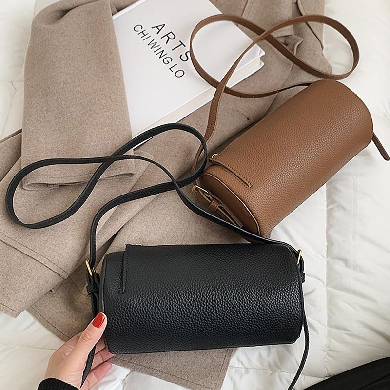 Simple Fashion Ladies Baguette Bag 2021 Trend PU Leather Ladies Small Round Bag Niche Design Messenger Fashion Purses, Black
Simple Fashion Ladies Baguette Bag 2021 Trend PU Leather Ladies Small Round Bag Niche Design Messenger Fashion Purses, Black