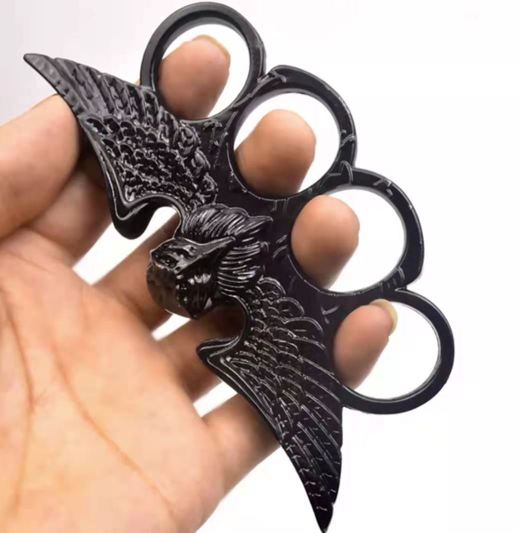 Fiberglass alloy finger tiger four-finger self-defense weapon Four-finger fist clasp iron four-finger hand support self-defense 596
Fiberglass alloy finger tiger four-finger self-defense weapon Four-finger fist clasp iron four-finger hand support self-defense 596