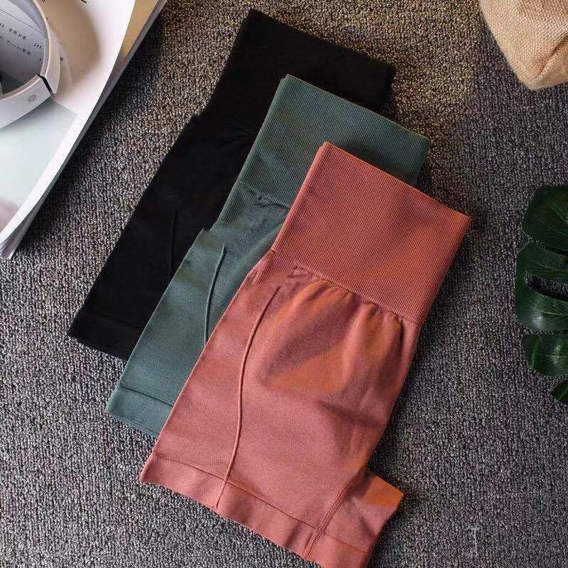 lu 2021 new yoga sports tights women's high waist elastic peach hip lifting abdominal pants running fitness shorts362, Black
lu 2021 new yoga sports tights women's high waist elastic peach hip lifting abdominal pants running fitness shorts362, Black
