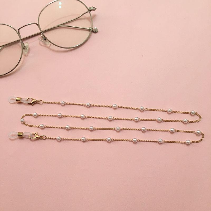 European and American trend ladies pearl glasses chains simple anti-lost pearl hanging chain handmade glasses chain
European and American trend ladies pearl glasses chains simple anti-lost pearl hanging chain handmade glasses chain